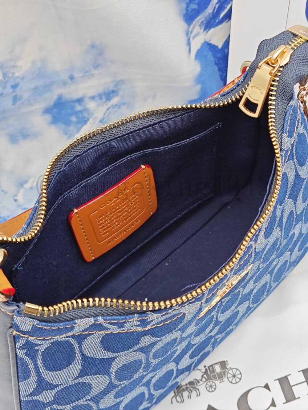 ππCoach Teri Shoulder Bag In Signature Denim - Picture 9 of 12